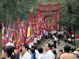 Exposition de photo en France sur les fêtes traditionnelles du Vietnam